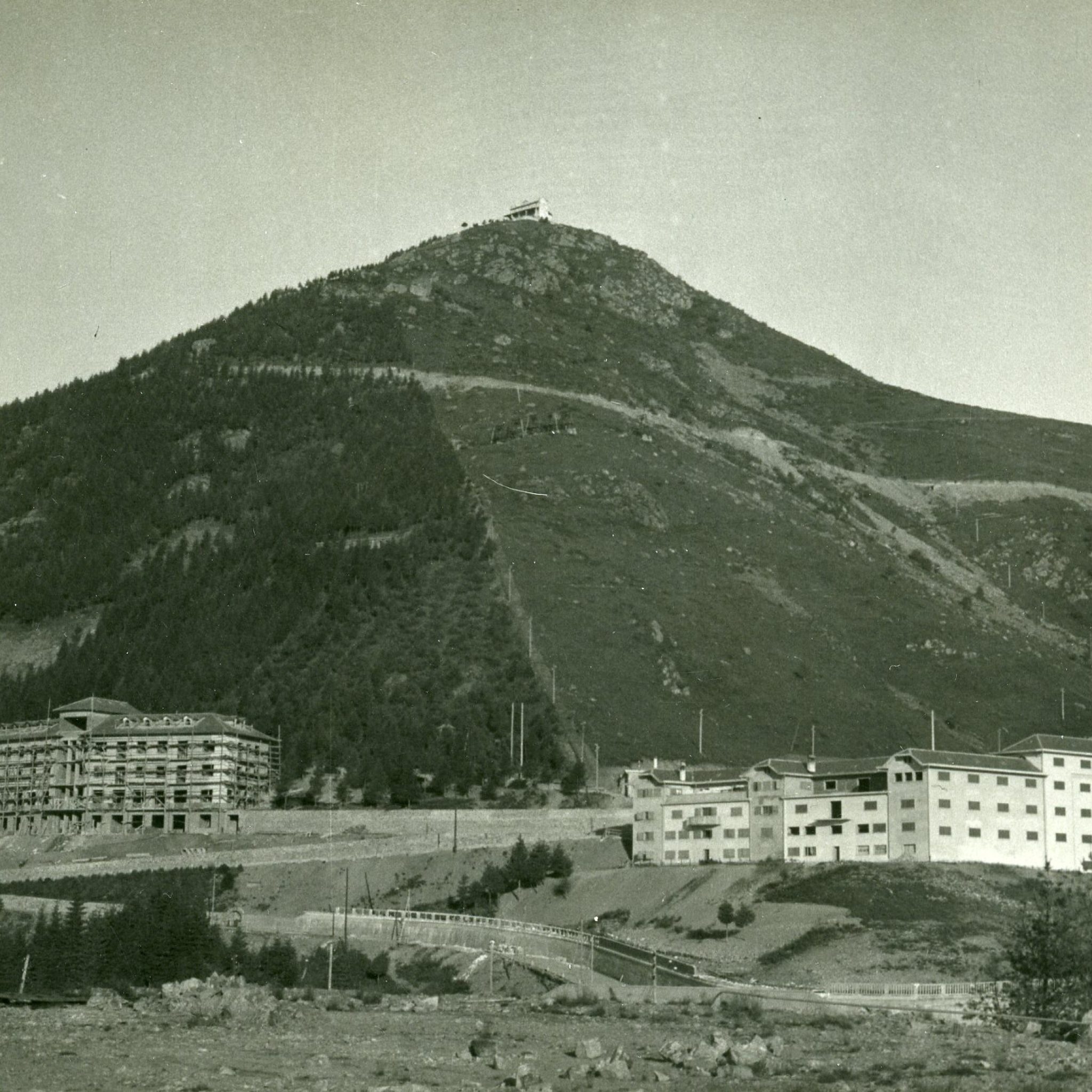 4056-001_1953-54